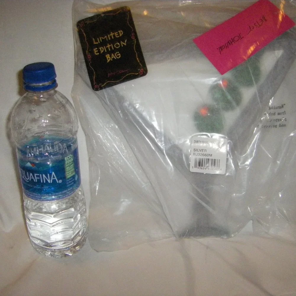 Betsey Johnson Kitsch Dirty Gurl Crossbody Bag Martini BJ32660M NEW SEALED - Picture 8 of 15